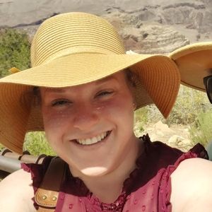 Meet your Posher, Rozlynn